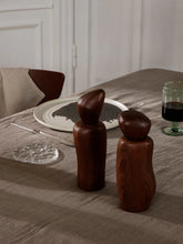 Lade das Bild in den Galerie-Viewer, Cairn Grinder - Dark Brown