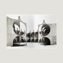 Lade das Bild in den Galerie-Viewer, Forgotten Architectures . An Archive of Overshadowed Projects