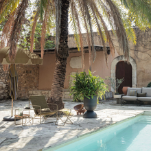 Lade das Bild in den Galerie-Viewer, Hourglass Pot black - Large