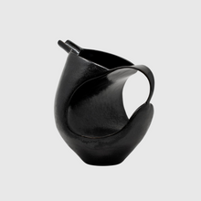 Lade das Bild in den Galerie-Viewer, Bird Jug - tar black