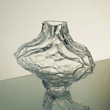 Lade das Bild in den Galerie-Viewer, Canyon Vase Clear - Large