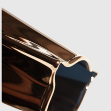 Lade das Bild in den Galerie-Viewer, Frau Kröger Karaffe Kupfer by Christian Metzner