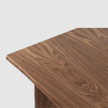 Lade das Bild in den Galerie-Viewer, Bookmatch table by Philippe Malouin