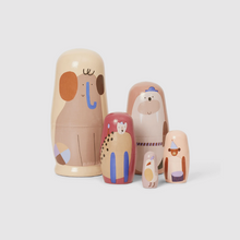 Lade das Bild in den Galerie-Viewer, Critter Nesting Dolls