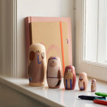 Lade das Bild in den Galerie-Viewer, Critter Nesting Dolls