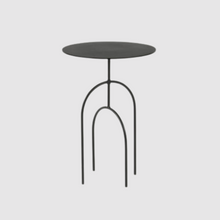 Lade das Bild in den Galerie-Viewer, Moca Side Table
