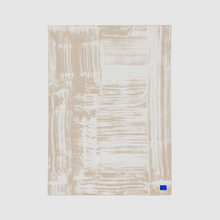 Lade das Bild in den Galerie-Viewer, Glitch Throw by Sabine Marcelis - Sand/ Off-white