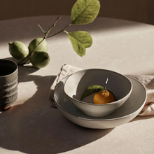 Lade das Bild in den Galerie-Viewer, Flow Bowl Large - Off-white