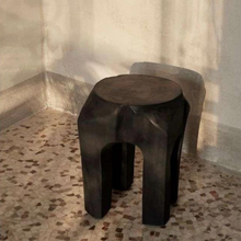 Lade das Bild in den Galerie-Viewer, Root Stool