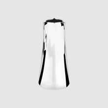 Lade das Bild in den Galerie-Viewer, Frau Kröger Karaffe Silber by Christian Metzner