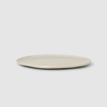 Lade das Bild in den Galerie-Viewer, Flow Plate Off-white Large