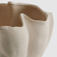 Lade das Bild in den Galerie-Viewer, Isabela Bowl Small