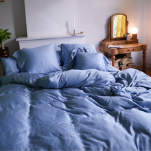 Lade das Bild in den Galerie-Viewer, Tencel Pillow Set - Calming Blue