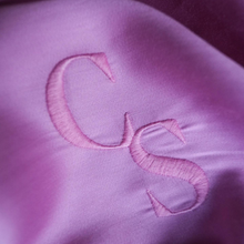 Lade das Bild in den Galerie-Viewer, Tencel Fitted Sheet - Sunset Pink