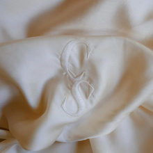 Lade das Bild in den Galerie-Viewer, Tencel Fitted Sheet - Oat Milk