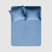 Lade das Bild in den Galerie-Viewer, Tencel Fitted Sheet - Calming Blue