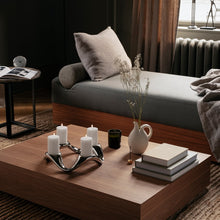 Lade das Bild in den Galerie-Viewer, Cobra Round Candleholder Stainless Steel Mirror