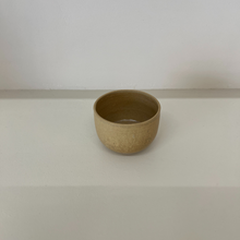 Lade das Bild in den Galerie-Viewer, Tea Ceremony Cup - sandstone