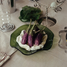 Lade das Bild in den Galerie-Viewer, Large Petal Plate Olive by Sophie Lou Jacobsen