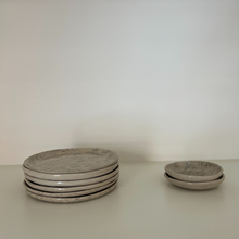 Lade das Bild in den Galerie-Viewer, Fineline Plate by Franziska Marie Nebel