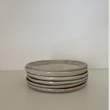 Lade das Bild in den Galerie-Viewer, Fineline Plate by Franziska Marie Nebel