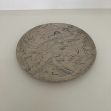 Lade das Bild in den Galerie-Viewer, Fineline Plate by Franziska Marie Nebel