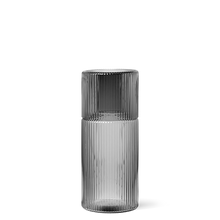 Lade das Bild in den Galerie-Viewer, Ripple Carafe Set - Smoked Grey