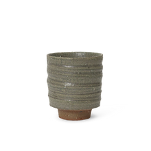 Lade das Bild in den Galerie-Viewer, green ceramic cup