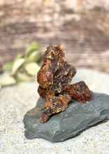 Lade das Bild in den Galerie-Viewer, Räucherharz -MYRRHE
