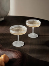 Lade das Bild in den Galerie-Viewer, Ripple Champagne Saucers - Set of 2 frosted