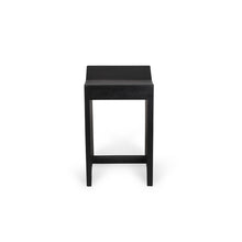 Lade das Bild in den Galerie-Viewer, Stool / J. T. H. Flats