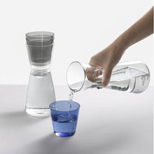 Lade das Bild in den Galerie-Viewer, High Rise Pitcher 0,75 L Clear by Keiji Takeuchi