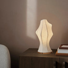 Lade das Bild in den Galerie-Viewer, Dae Table Lamp