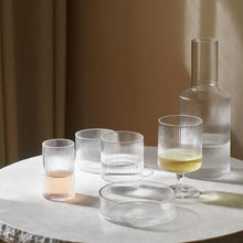 Lade das Bild in den Galerie-Viewer, Ripple Carafe