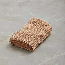 Lade das Bild in den Galerie-Viewer, AYU Kapha Handtuch - nougat