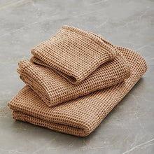Lade das Bild in den Galerie-Viewer, AYU Kapha Handtuch - nougat