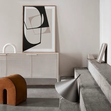 Lade das Bild in den Galerie-Viewer, Curved Pouf Cognac - Display Item