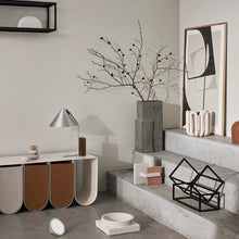 Lade das Bild in den Galerie-Viewer, Curved Bench Beige - Display item