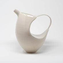 Lade das Bild in den Galerie-Viewer, Bird Jug - creme
