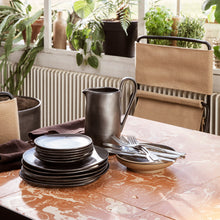 Lade das Bild in den Galerie-Viewer, Flow Plate Medium - black