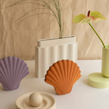 Lade das Bild in den Galerie-Viewer, Seashell Vase Mauve