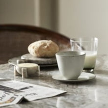 Lade das Bild in den Galerie-Viewer, Merian Salt Dish