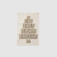 Lade das Bild in den Galerie-Viewer, Pine Christmas Calendar Mini
