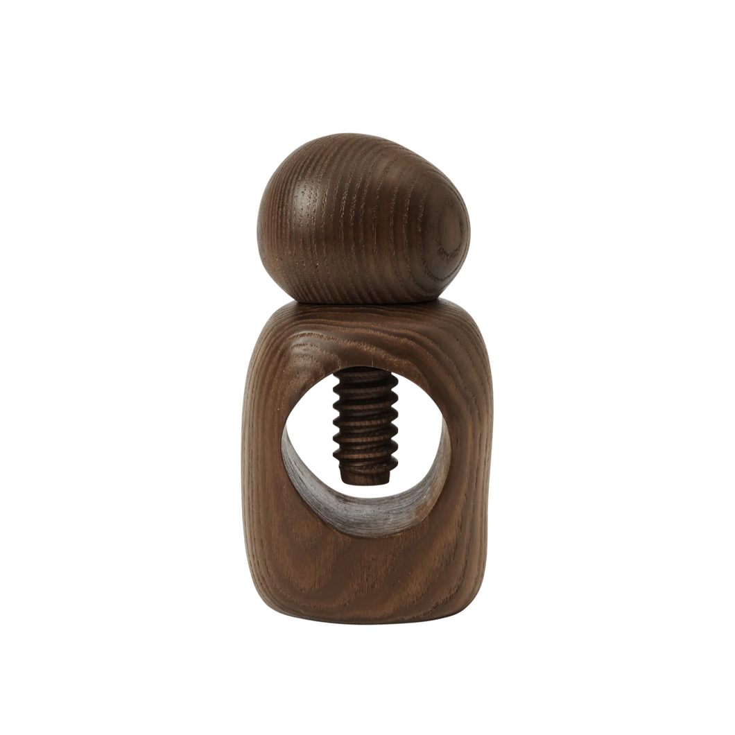 Cairn Nut Cracker - Dark brown