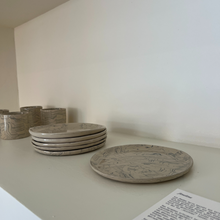 Lade das Bild in den Galerie-Viewer, Fineline Cup by Franziska Marie Nebel
