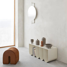 Lade das Bild in den Galerie-Viewer, Curved Bench Beige
